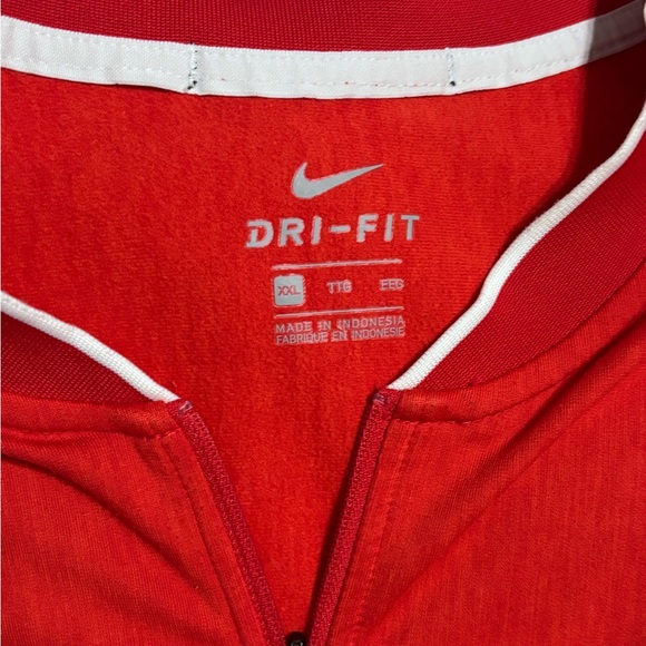 Nike WKU Red Dri-Fit Pullover - Picture 3 of 5